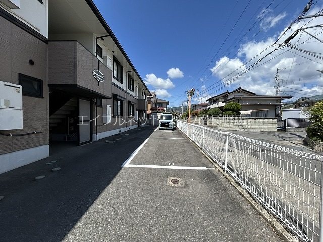 アバンサール・ミヤオ 駐車場