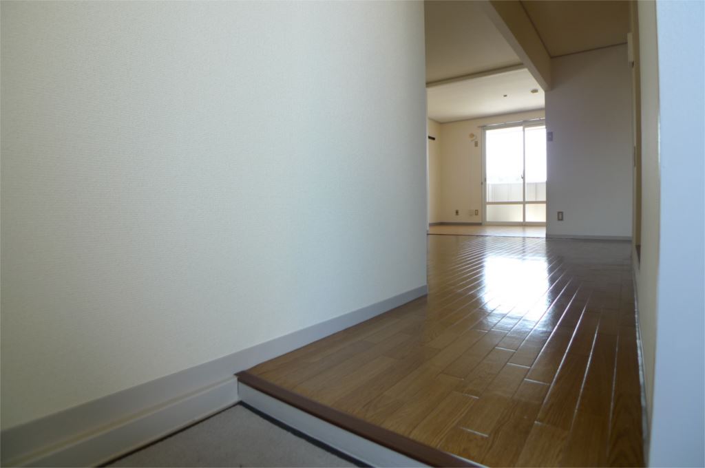 メゾン・やましょう 玄関