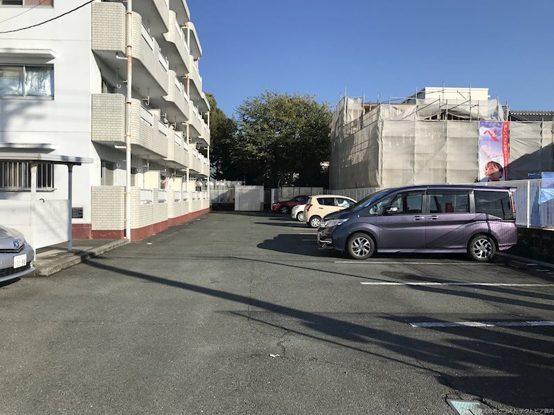 中央ハイツ 駐車場