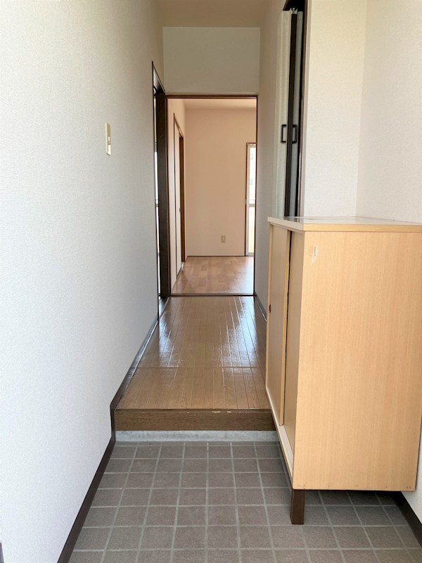中央ハイツ 玄関