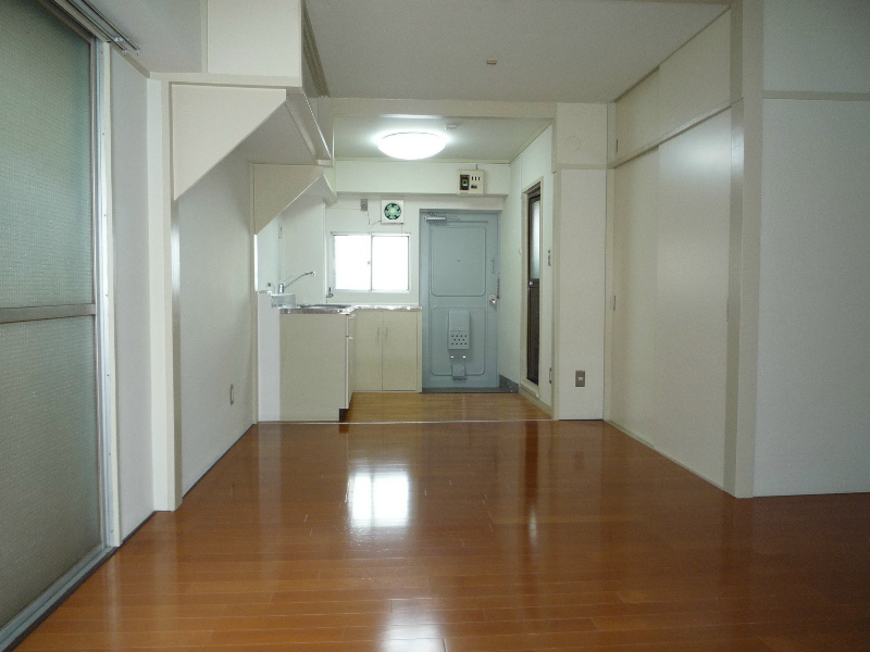 メゾンドール新宿 ベッドルーム