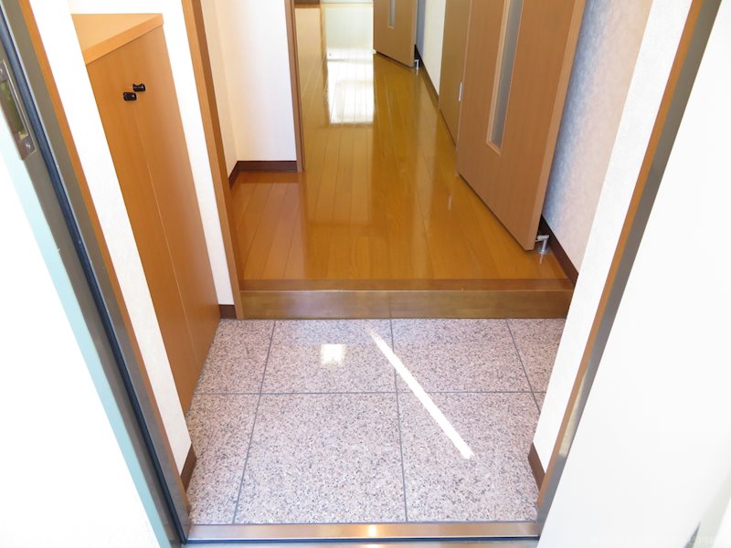 ドムス東静岡 玄関