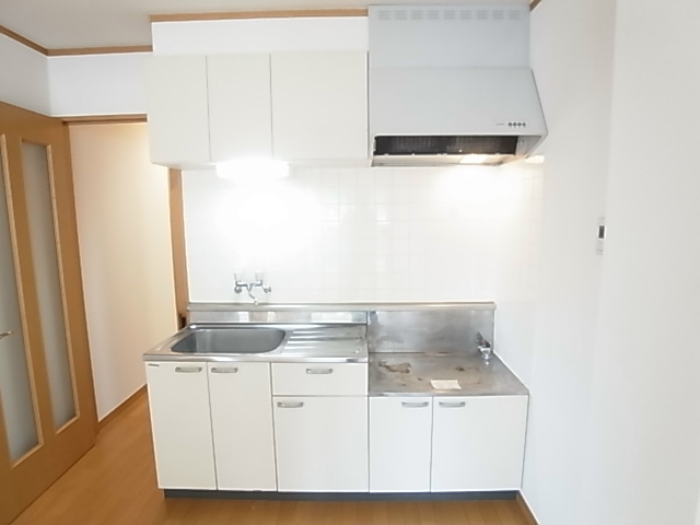 ヴァンテアンⅢ キッチン