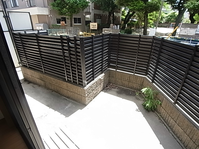 ヴァンテアンⅢ ベランダ