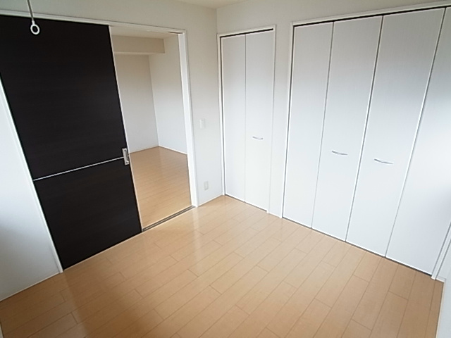 ルガーナ ベッドルーム