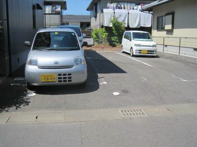 ウィルコーポ 駐車場