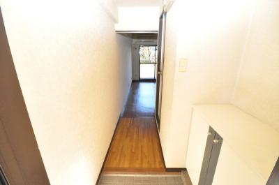 ホワイトパレス黄金五番館 玄関