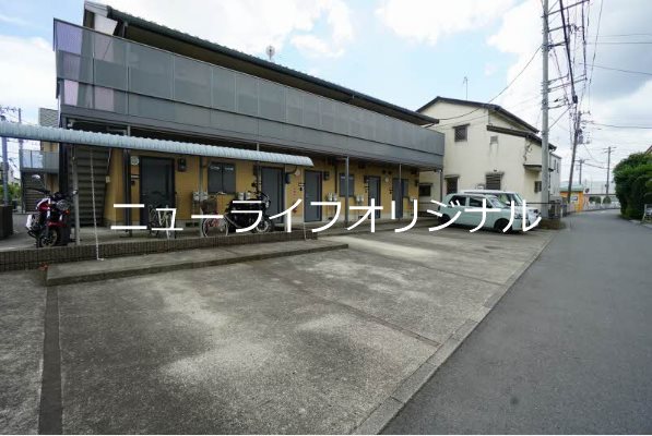 メゾン・シャルマン 駐車場