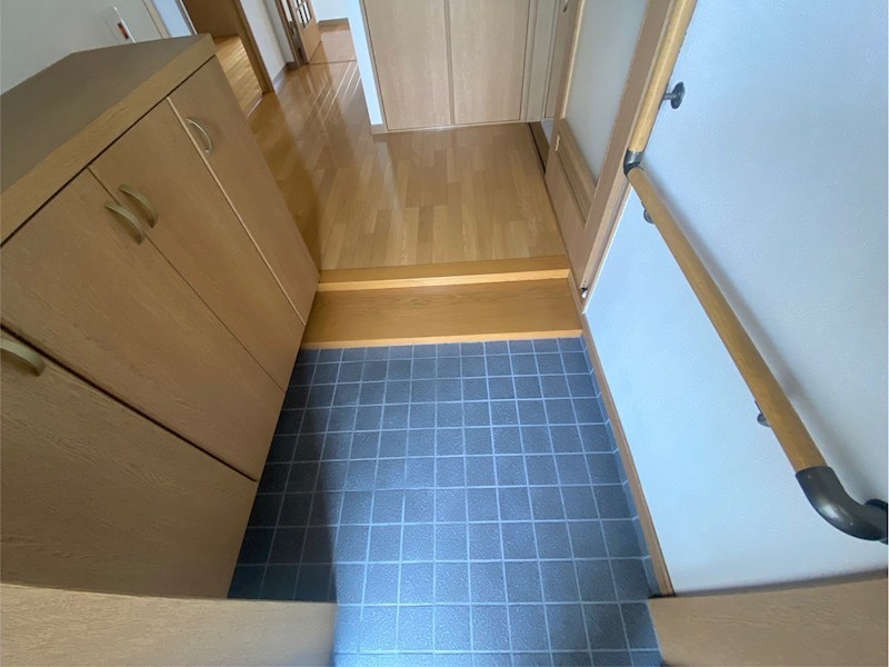 フラワーヒル小田原 玄関