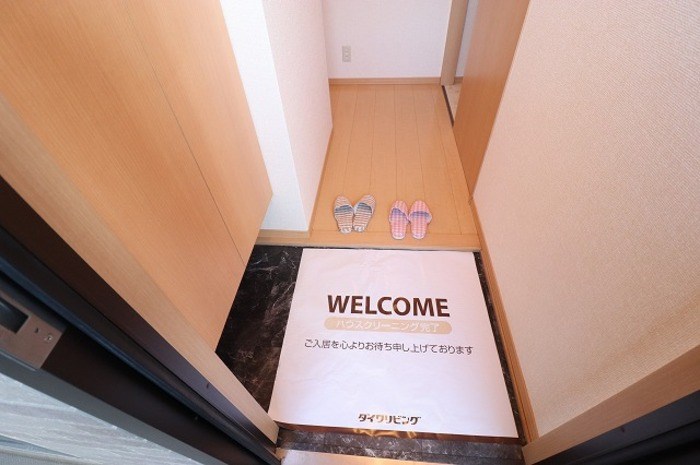 コスモヒルズ 玄関