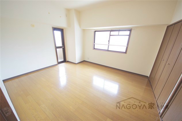 イースト・リバージュ ベッドルーム