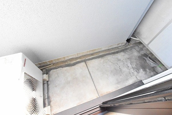 ロイヤルビップ ベランダ