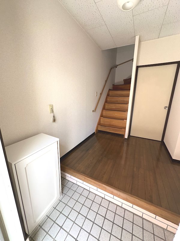 サンライフ石渡A棟  玄関