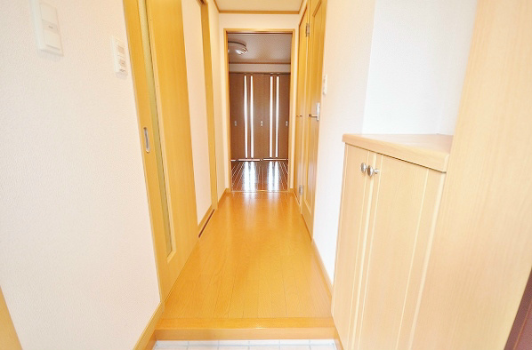 アーバンフォレスト片野 玄関