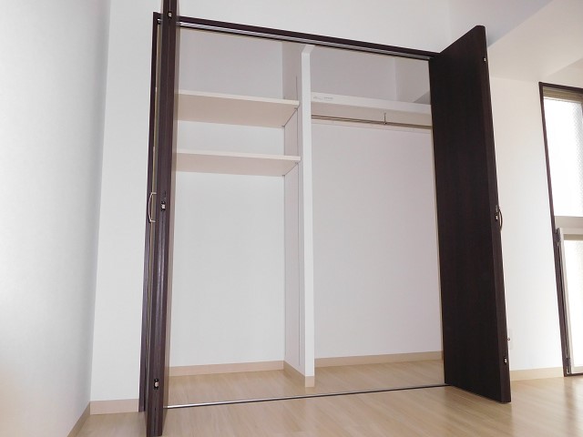 イースタンビル 収納