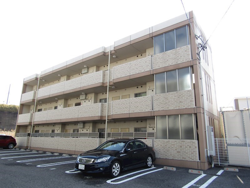 ヌーベル　コリーヌⅡ 外観写真