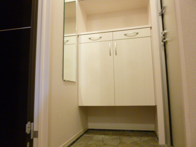 エバーグリーン湘南Ⅱ 玄関