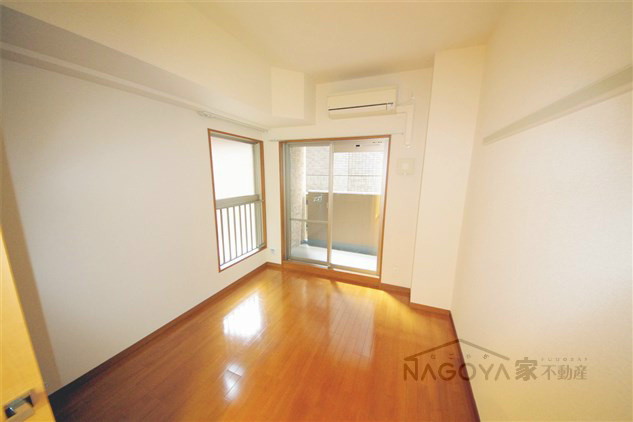 プレサンス久屋大通公園サウス リビング