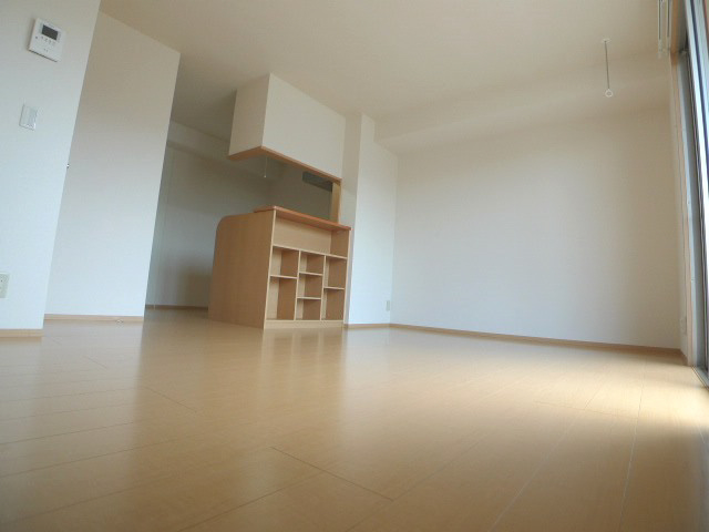 モダンコート曽根　Ａ棟 リビング