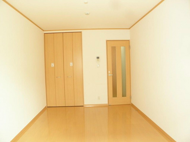 ミル　シャンブル  ベッドルーム
