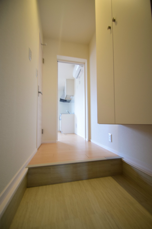 Maison West（メゾンウエスト） 玄関