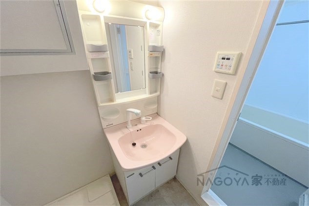 アヴォワール丸の内 その他2