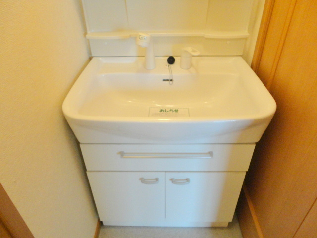 カーサベルデ草越 洗面所