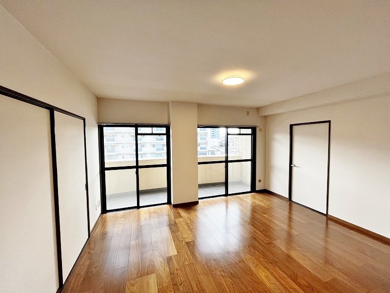 高田ツイン リビング