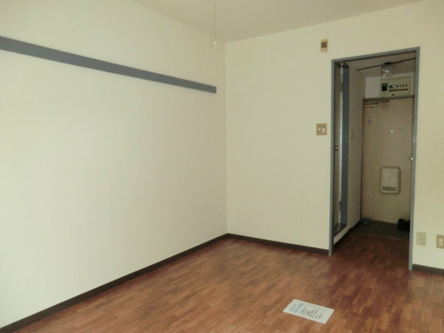 愛知県名古屋市熱田区六番２丁目 リビング