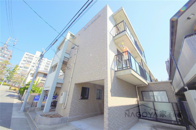 エクスランス月見坂 外観写真