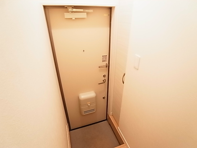 プラーナ鎌ヶ谷 玄関