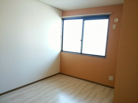 ウィスタリアK ベッドルーム