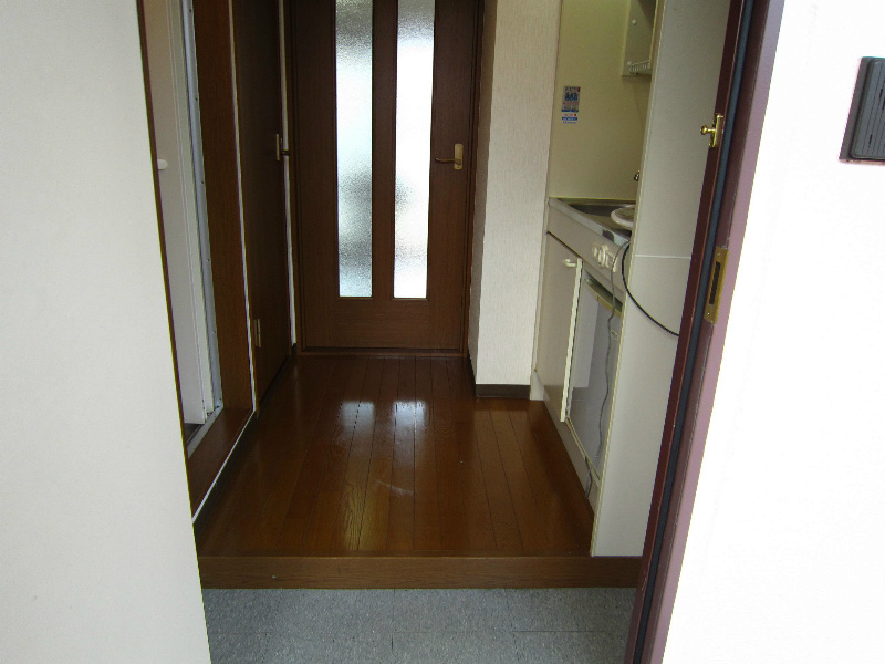 ワンルームシェトワ 玄関