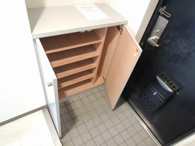 愛知県名古屋市中区上前津２丁目 玄関