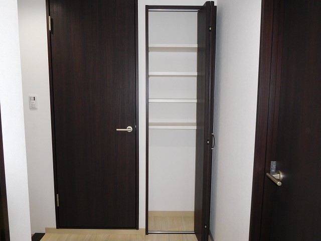 イースタンビル 収納