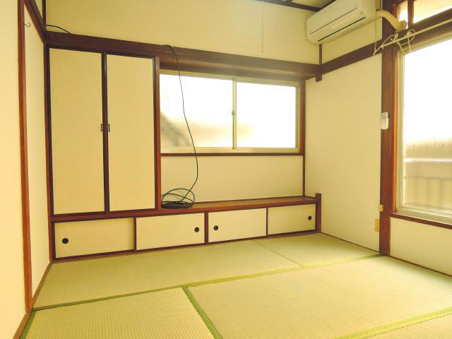 幸和荘 リビング