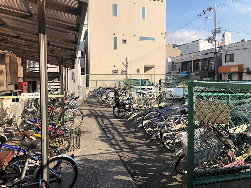 ドリーム中加賀屋 駐車場