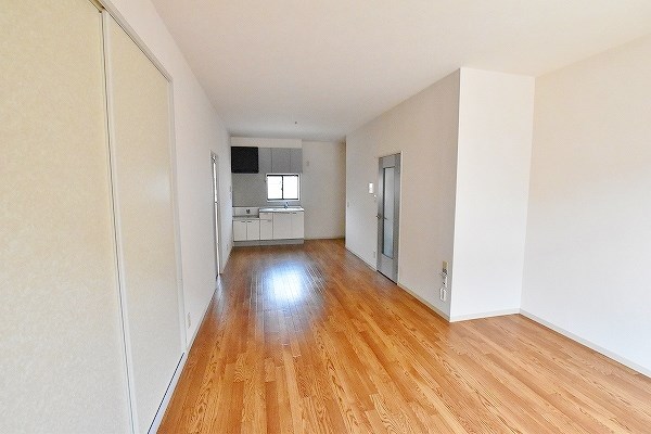 オーボアパティールＢ リビング