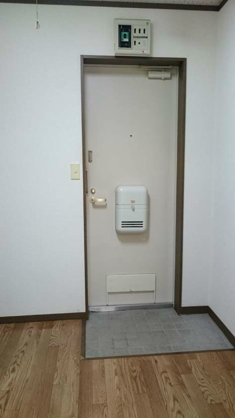 メゾン美光 玄関