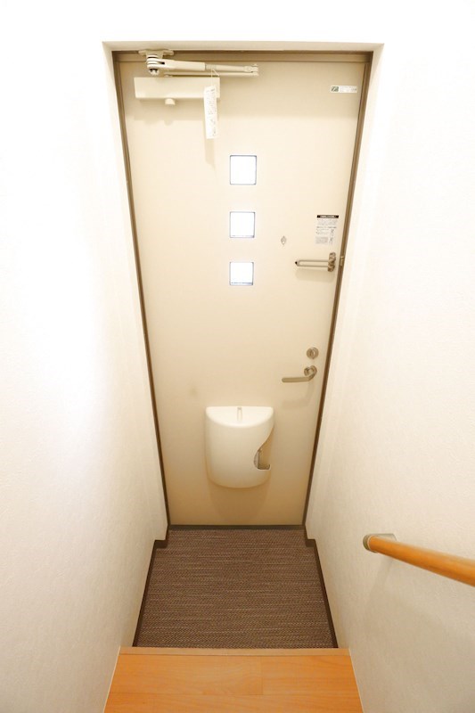 ツル菅原ハイツ 玄関
