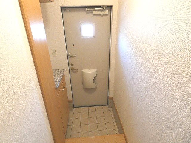 カーサ藍Ｂ エントランス