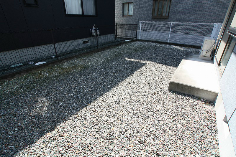 SAINT GLOBE 庭