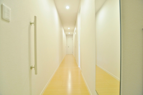 ヴィラウィステリア門司　B棟  玄関