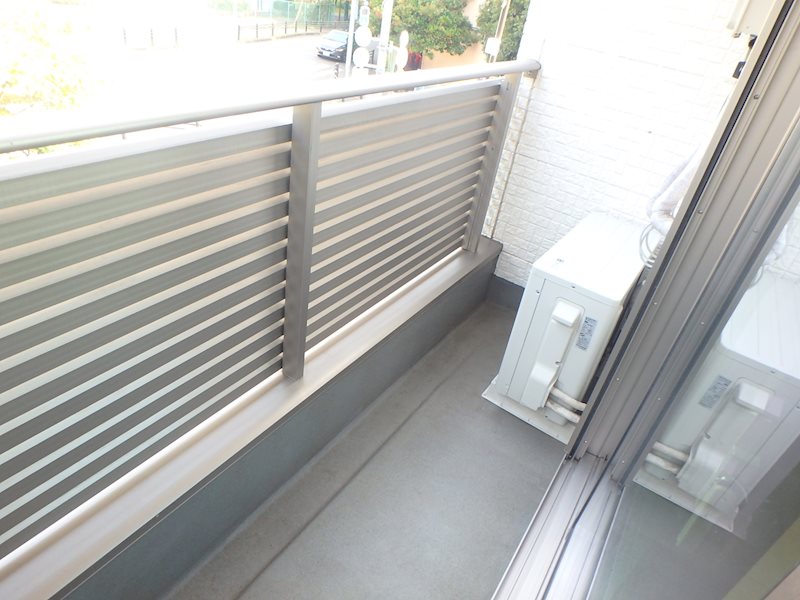 ラビングパレス東伏見 ベランダ