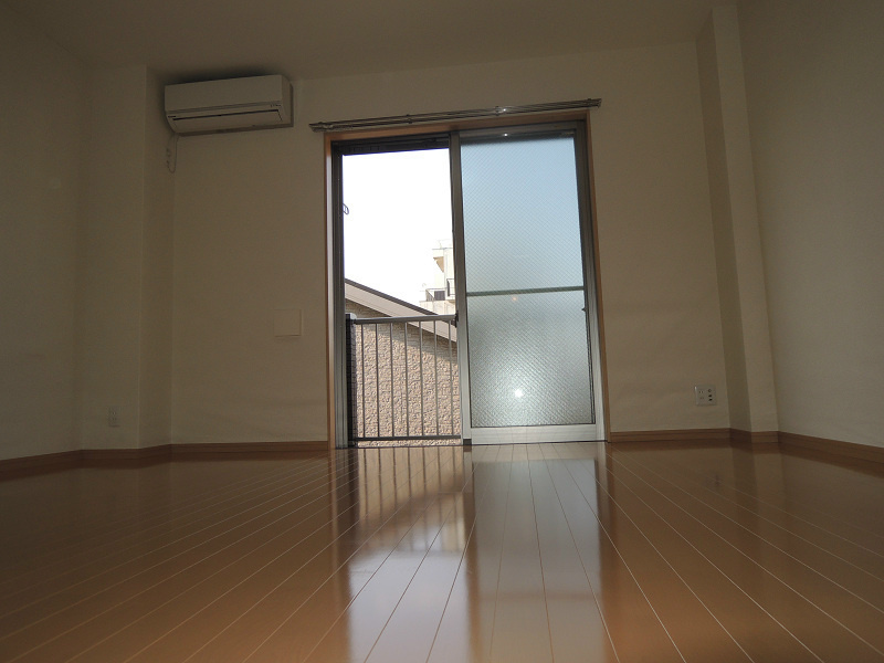 アンプルールフェール東花園 リビング