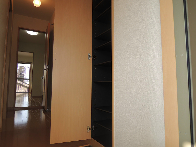 アンプルールフェール東花園 収納
