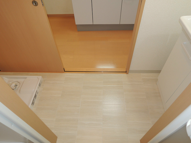 アンプルールフェール東花園 洗面所