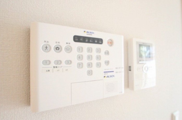 D-room西長住 セキュリティ