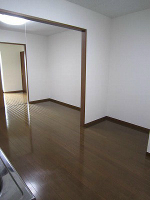 オメガスクエア リビング