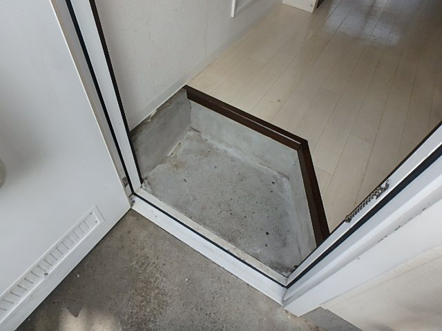 ベルハウス南台 玄関